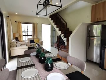 Townhouse Subdivision near Las Piñas Riverdrive