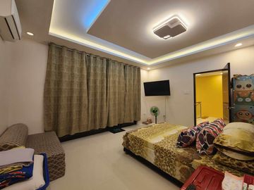 Pre-owned Fully Furnished 4-Bedroom House and Lot for sale in Sta. Rosa Laguna