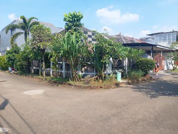 Dijual Rumah Cluster Emerald Serpong Park Tangerang Selatan Bagus Murah Siap Huni Lokasi Strategis Selangkah Ke Pintu Tol Kunciran