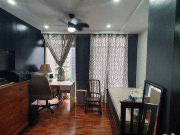 SALECDO PARK CONDOMINIUM | low floor no obstruction three bedroom 3BR unit FOR SALE Salcedo Park Condominium Makati City