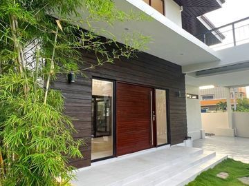 ON SALE!!! 2 STOREY SINGLE DETACHED BEACH SMARTHOUSE IN MACTAN, CEBU