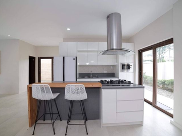 ON SALE!!! 2 STOREY SINGLE DETACHED BEACH SMARTHOUSE IN MACTAN, CEBU