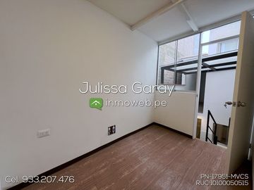 Venta dpto. Tipo casa 1er piso 3 dorm AT. 169.10m2 + 1 estacionamiento en Miraflores! A pasos de Larcomar!!