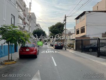 Venta dpto. Tipo casa 1er piso 3 dorm AT. 169.10m2 + 1 estacionamiento en Miraflores! A pasos de Larcomar!!