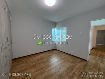 Venta dpto. Tipo casa 1er piso 3 dorm AT. 169.10m2 + 1 estacionamiento en Miraflores! A pasos de Larcomar!!