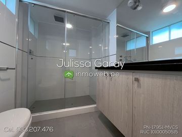 Venta dpto. Tipo casa 1er piso 3 dorm AT. 169.10m2 + 1 estacionamiento en Miraflores! A pasos de Larcomar!!