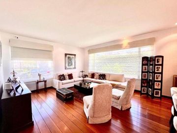 VENDO CASA URBANIZACION LA VIÑA - MONICA MIRANDA - 098252----
