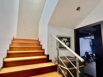VENDO CASA URBANIZACION LA VIÑA - MONICA MIRANDA - 098252----