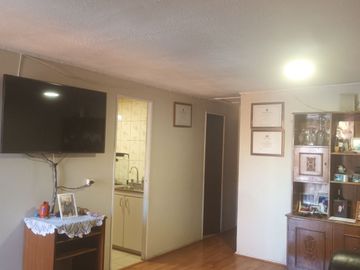 Casa 3 dormitorios 1 baño  75/ 146 m2