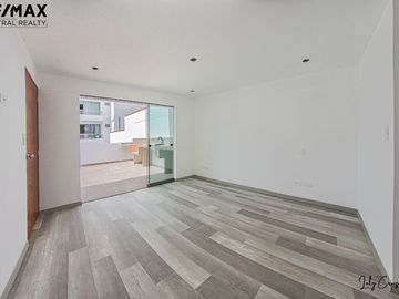 VENDO LINDO DUPLEX DE ESTRENO EN CHACARILLA