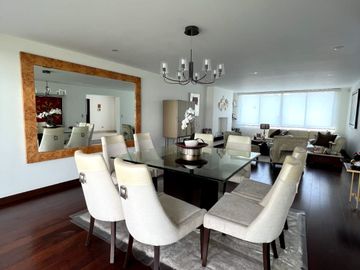 EN VENTA CASA EN ZONA EXCLUSIVA EN Jr. BATALLA DE SAN JUAN, SURCO