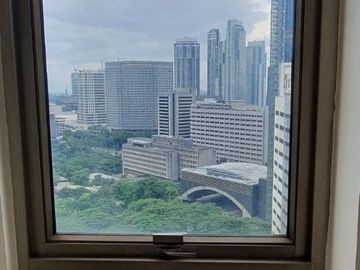 One Bedroom Paseo Parkview Suites Salcedo village,Makati