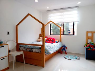 PR7909 Casa en arriendo en Envigado
