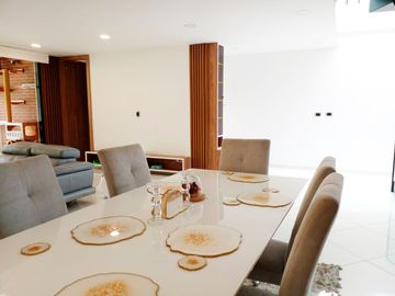 PR7909 Casa en arriendo en Envigado