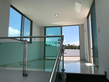 Casa en venta 4 niveles  en la cima de Zapopan