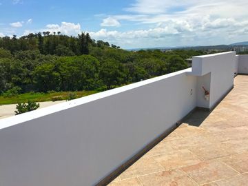 Casa en venta 4 niveles  en la cima de Zapopan
