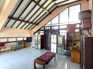 Rumah Strategis Halaman Luas dekat Jalan Gejayan