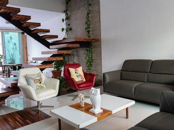 RESIDENCIA EN VALLE IMPERIAL