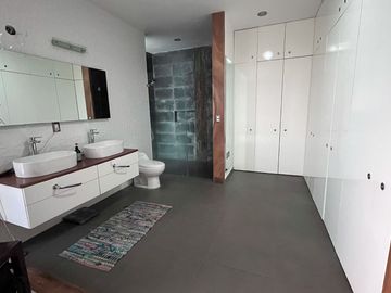 RESIDENCIA EN VALLE IMPERIAL
