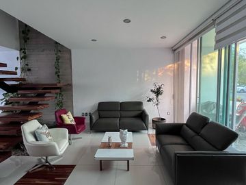 RESIDENCIA EN VALLE IMPERIAL