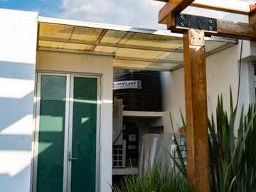 RESIDENCIA EN VALLE IMPERIAL