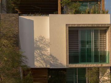 RESIDENCIA EN VALLE IMPERIAL