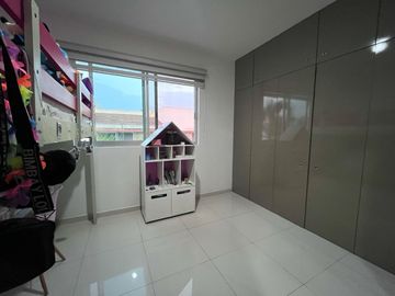 RESIDENCIA EN VALLE IMPERIAL