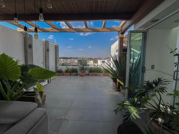 RESIDENCIA EN VALLE IMPERIAL