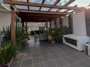 RESIDENCIA EN VALLE IMPERIAL