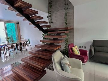 RESIDENCIA EN VALLE IMPERIAL