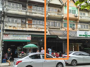 ขายอาคารพาณิชย์ ทำเลทอง ติดถนนคูเมืองเชียงใหม่