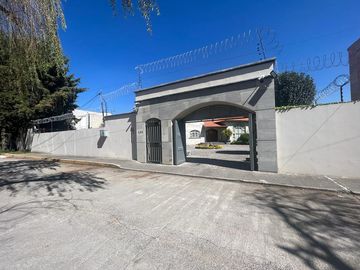 Casa en VENTA… Los Sauces Col. Llano Grande, Metepec, Méx.