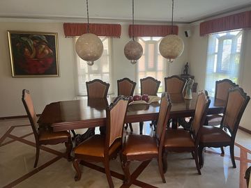 Casa en VENTA… Los Sauces Col. Llano Grande, Metepec, Méx.