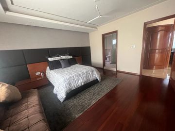 Casa en VENTA… Los Sauces Col. Llano Grande, Metepec, Méx.