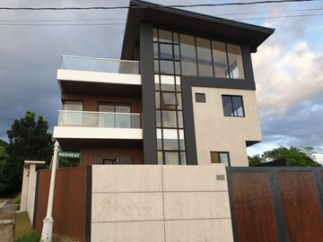 House and Lot For Sale in Monteverde Royale Executive Village at Taytay, Rizal
