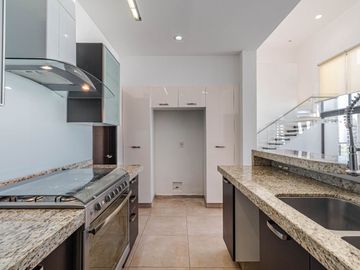 PENTHOUSE EN VENTA CON ROOF GARDEN PARAISO COUNTRY CLUB AL SUR DE CUERNAVACA MORELOS