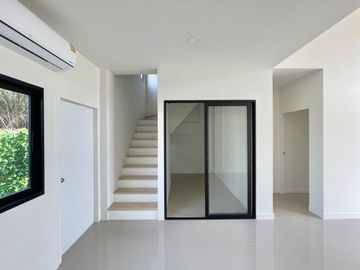 ขายทาวน์โฮม เพนท์วิลล์ รังสิต-คลอง6 3 ห้องนอน 2 ห้องน้ำ พร้อมเข้าอยู่