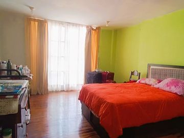 🏡 SE VENDE CASA FRENTE A PARQUE 200 MILLAS  🏡