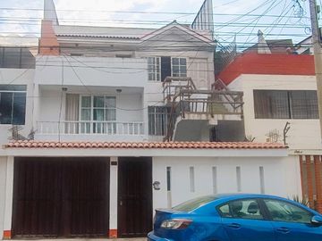 🏡 SE VENDE CASA FRENTE A PARQUE 200 MILLAS  🏡