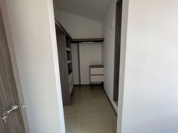 VENDO PARA ESTRENAR CASA EN CONDOMINIO SUR DE CALI  BARRIO SIENA SECTOR CIUDAD PACÍFICA