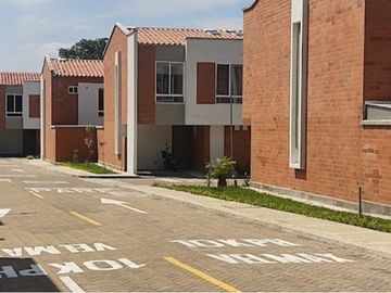 VENDO PARA ESTRENAR CASA EN CONDOMINIO SUR DE CALI  BARRIO SIENA SECTOR CIUDAD PACÍFICA