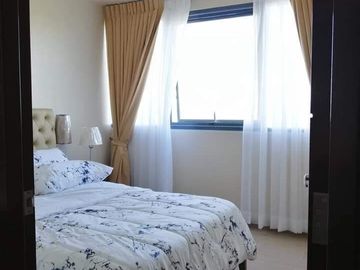 2 BEDROOM UNIT OF ONE MANCHESTER PLACE MACTAN NEWTOWN WITH SEAVIEW