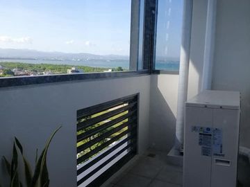 2 BEDROOM UNIT OF ONE MANCHESTER PLACE MACTAN NEWTOWN WITH SEAVIEW