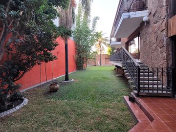 VENTA AMPLIA CASA EN FRACC. TANGAMANGA
