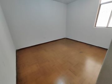 se vende duplex 200m2 los olivos