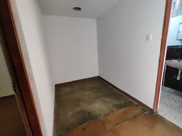 se vende duplex 200m2 los olivos