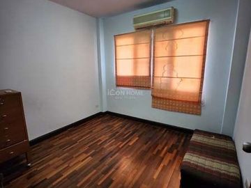 หมู่บ้าน อู่ทอง 5 ลำลูกกา คลอง 2 ทาวเฮ้าส์ 21 ตร.ว.  , คูคต, ลำลูกกา