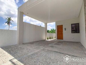 4 Bedroom Ready for Occupancy Unit Located at Summit Point Lipa