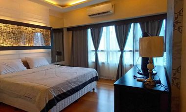 For Rent! FURNISHED 2 Bedroom Unit w/ Parking The Residences at Greenbelt