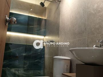 Se Vender Apartamento Penthouse Edificio Tower 44 - Girón